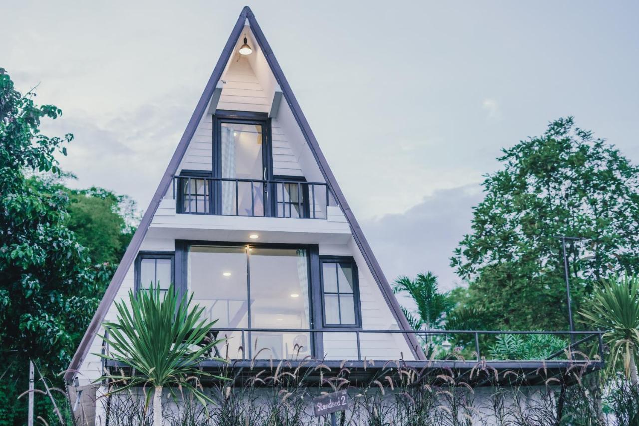 Nang Non Camping Ville นางนอนแค้มป์ปิ้งวิลล์ Mae Sai Exterior photo